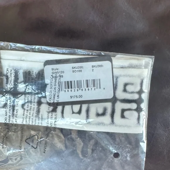 GIVENCHY BNWT Blurred 4G Silk Twilly in Black White 2"x45"